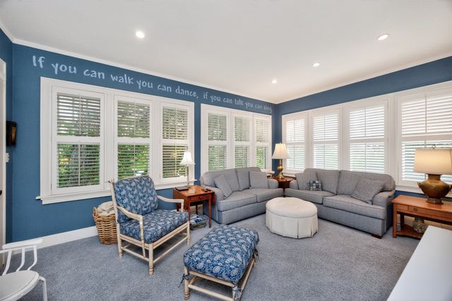 3220 John Lynde Road, Des Moines, IA 50312
