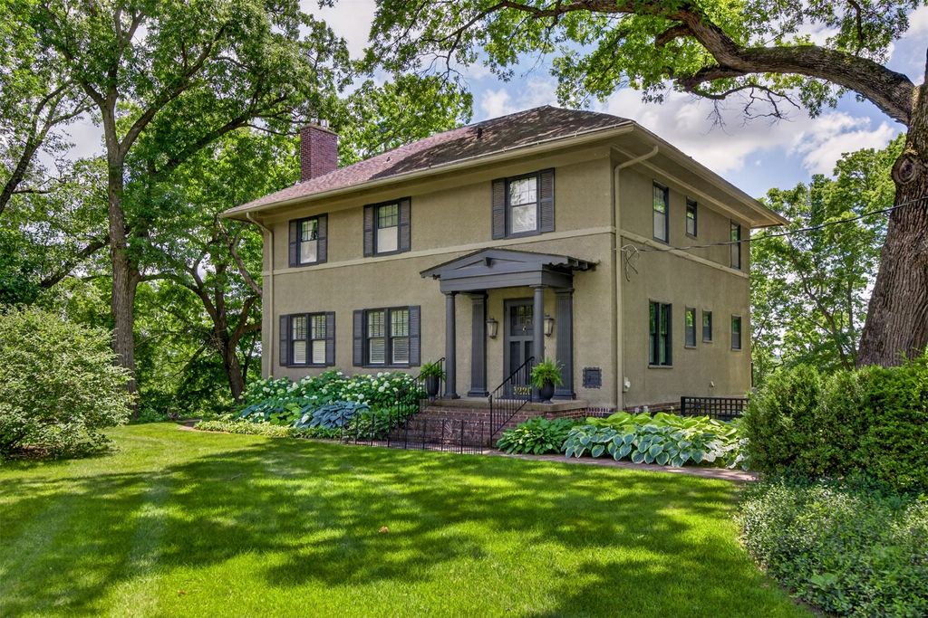 3220 John Lynde Road, Des Moines, IA 50312
