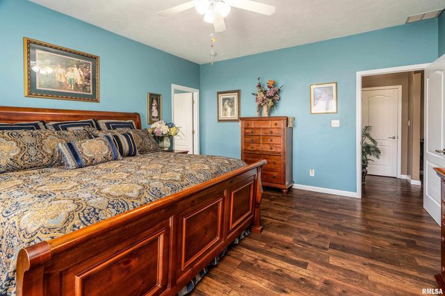 315 EVERGREEN Trail, Herrin, IL 62948