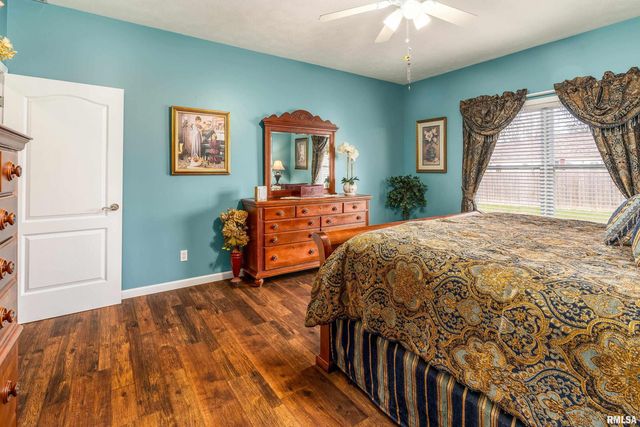 315 EVERGREEN Trail, Herrin, IL 62948