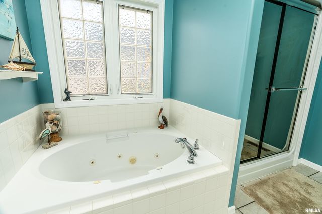 315 EVERGREEN Trail, Herrin, IL 62948