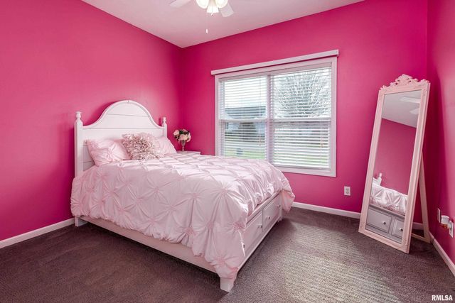 315 EVERGREEN Trail, Herrin, IL 62948