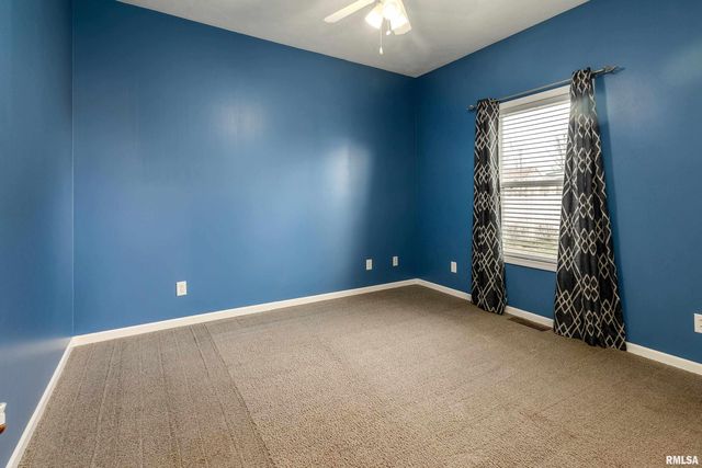 315 EVERGREEN Trail, Herrin, IL 62948