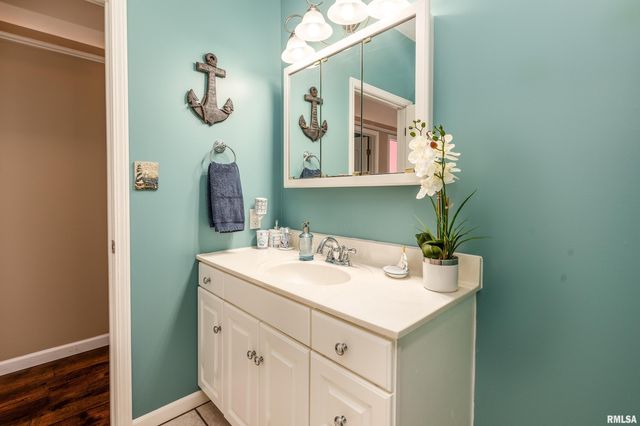 315 EVERGREEN Trail, Herrin, IL 62948