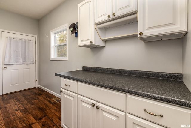 315 EVERGREEN Trail, Herrin, IL 62948