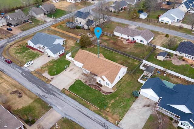 315 EVERGREEN Trail, Herrin, IL 62948