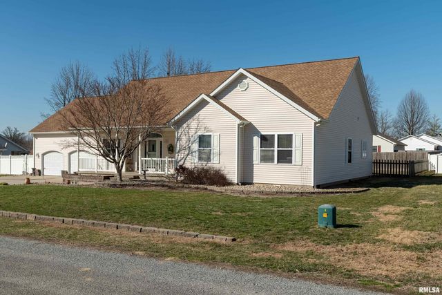 315 EVERGREEN Trail, Herrin, IL 62948