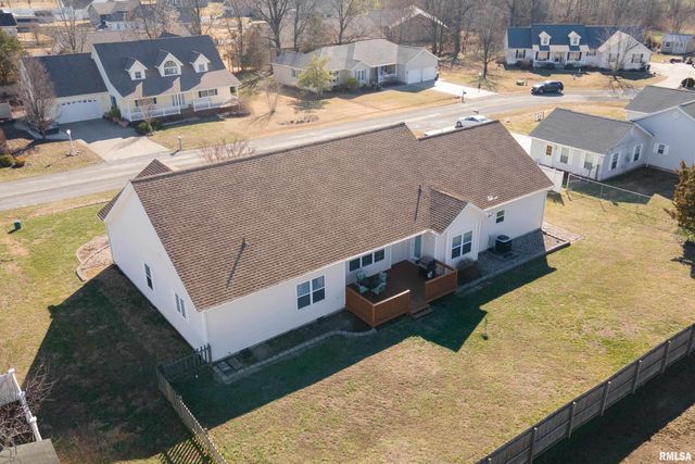 315 EVERGREEN Trail, Herrin, IL 62948