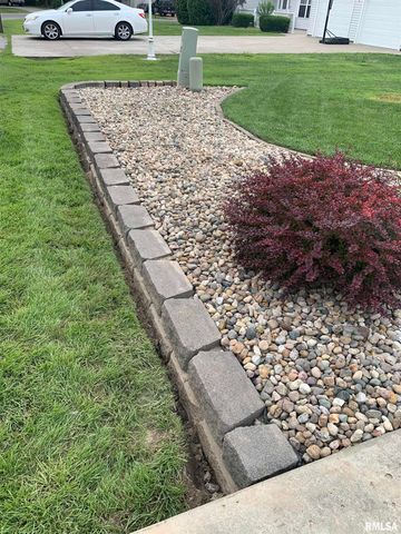 315 EVERGREEN Trail, Herrin, IL 62948