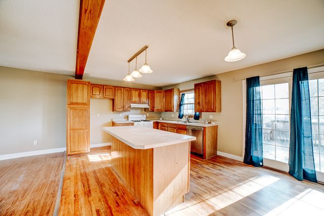 503 W Park Avenue, Watseka, IL 60970