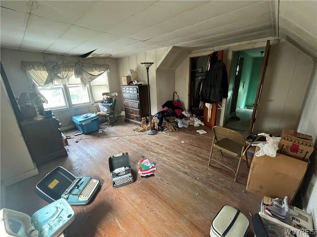 15 Allendale Road, Cheektowaga, NY 14215