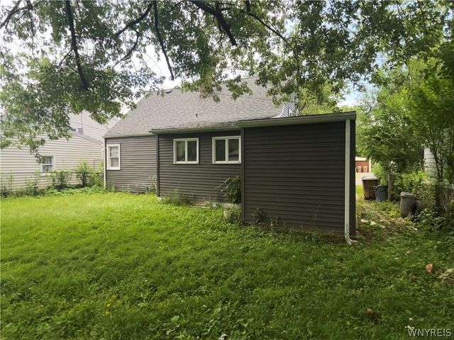 15 Allendale Road, Cheektowaga, NY 14215