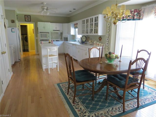 1464 Steve Street, Kernersville, NC 27284