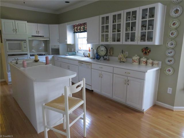 1464 Steve Street, Kernersville, NC 27284