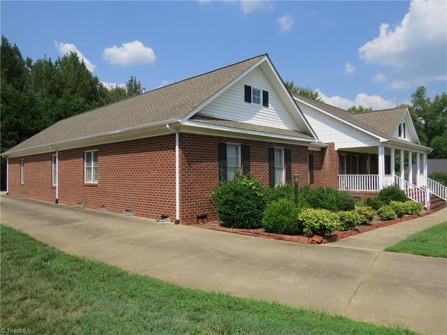1464 Steve Street, Kernersville, NC 27284