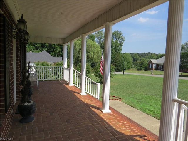 1464 Steve Street, Kernersville, NC 27284