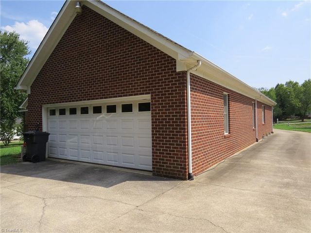 1464 Steve Street, Kernersville, NC 27284
