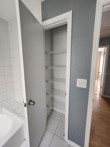 10121 SEA SPRAY PLACE, Tampa, FL 33624