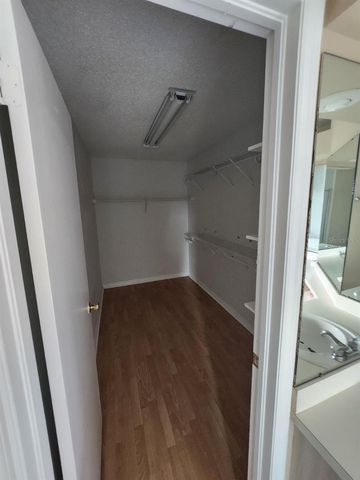 10121 SEA SPRAY PLACE, Tampa, FL 33624