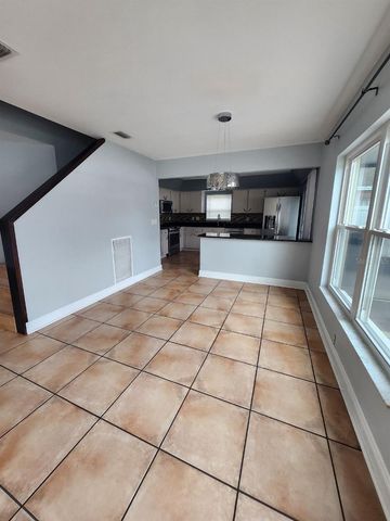 10121 SEA SPRAY PLACE, Tampa, FL 33624