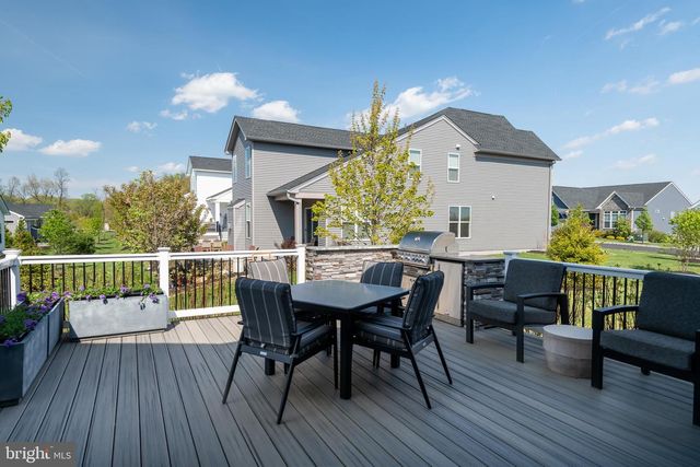5 FETTERS BLVD, Downingtown, PA 19335