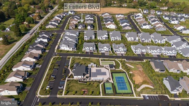 5 FETTERS BLVD, Downingtown, PA 19335
