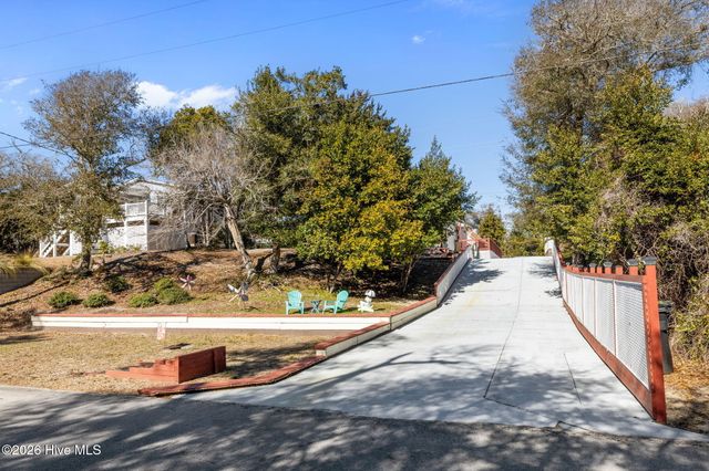 131 Purdie Drive, Emerald Isle, NC 28594