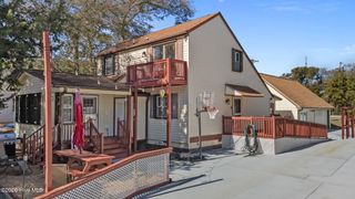 131 Purdie Drive, Emerald Isle, NC 28594