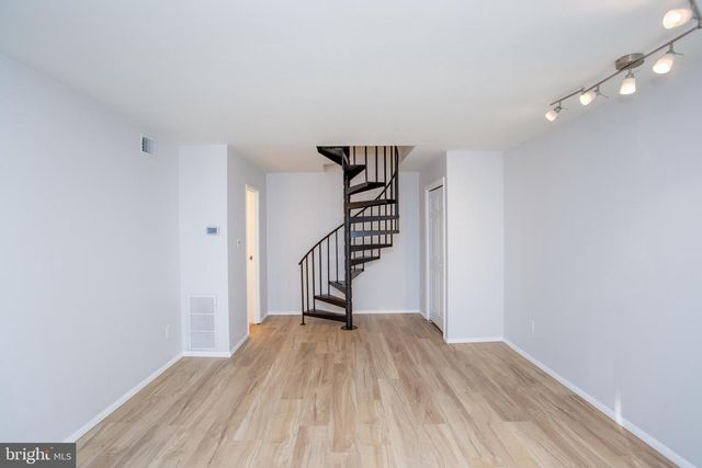 413 BRANDYWINE CT, Warminster, PA 18974