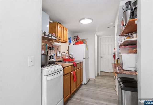 120-122 Lodi, Hackensack, NJ 07601