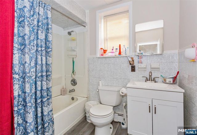 120-122 Lodi, Hackensack, NJ 07601