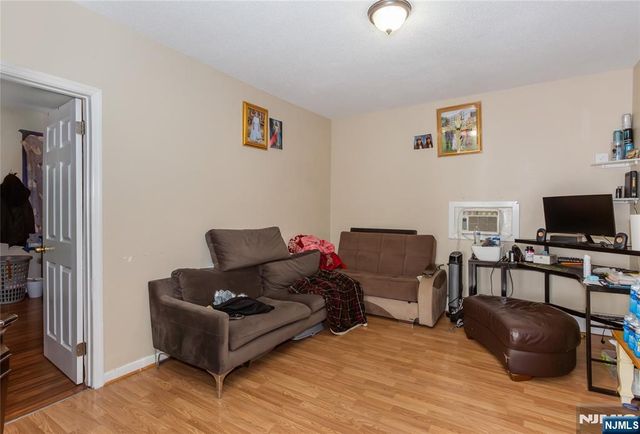 120-122 Lodi, Hackensack, NJ 07601