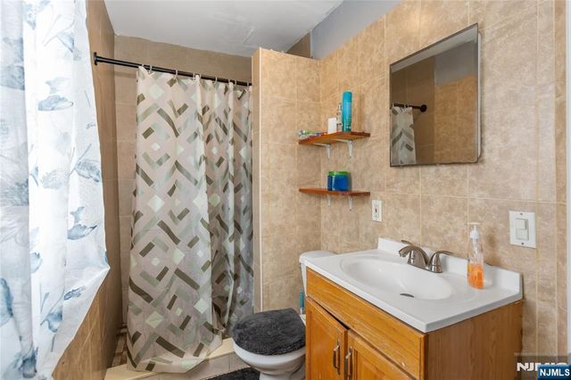 120-122 Lodi, Hackensack, NJ 07601