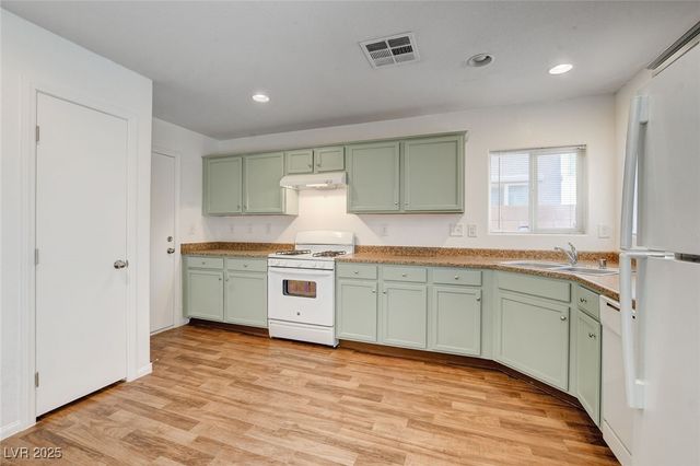 4266 Winter Cloud Court, Las Vegas, NV 89115