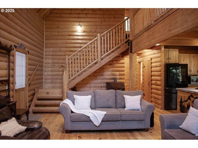 30641 S PARTRIDGE Rd, Colton, OR 97017