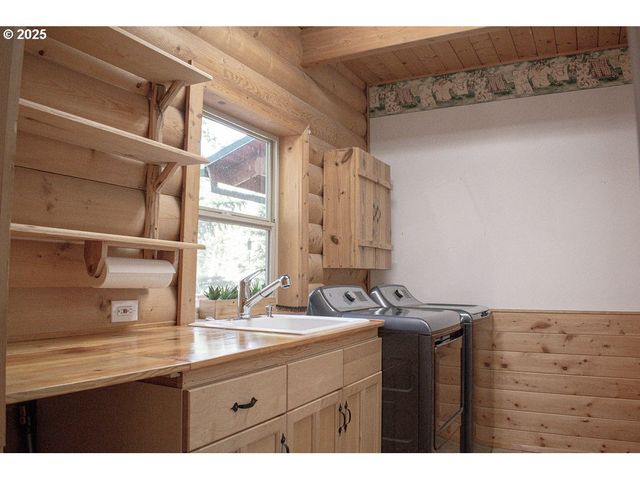 30641 S PARTRIDGE Rd, Colton, OR 97017