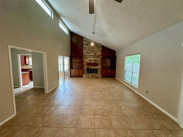 2711 Colony, Sugar Land, TX 77479