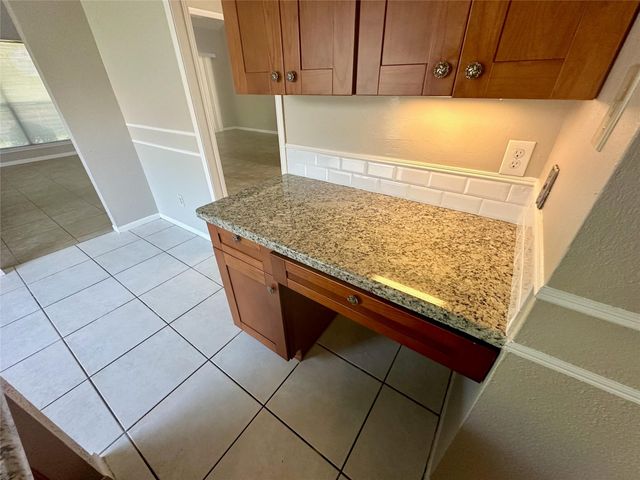 2711 Colony, Sugar Land, TX 77479
