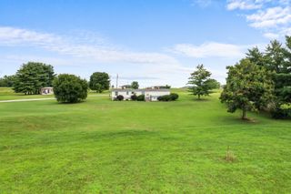 4534 Roy Cole Rd, Springfield, TN 37172
