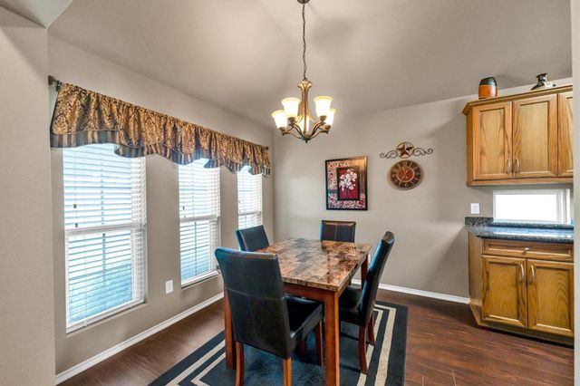 135 Brookside Drive, Huntsville, TX 77320