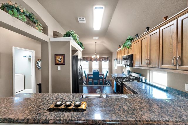 135 Brookside Drive, Huntsville, TX 77320