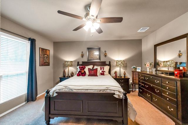 135 Brookside Drive, Huntsville, TX 77320
