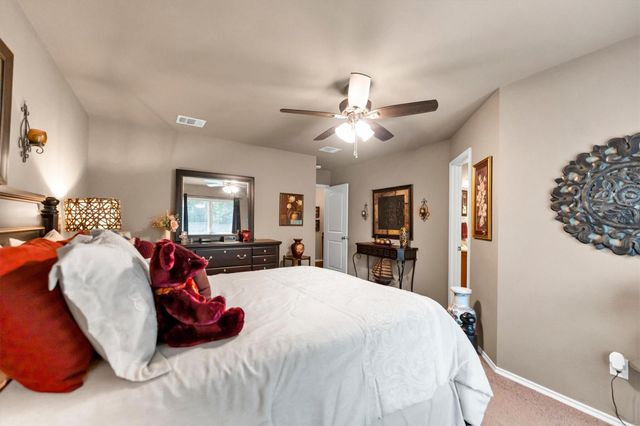 135 Brookside Drive, Huntsville, TX 77320