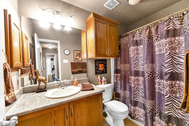 135 Brookside Drive, Huntsville, TX 77320