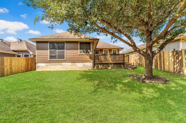 135 Brookside Drive, Huntsville, TX 77320