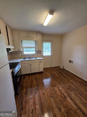 864 Rosser Street NW, Conyers, GA 30012