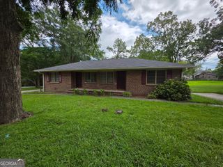 864 Rosser Street NW, Conyers, GA 30012