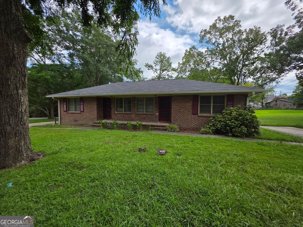 864 Rosser Street NW, Conyers, GA 30012