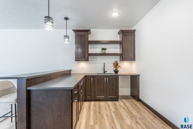 2208 S Saddle Ridge Dr Drive, Sioux Falls, SD 57110