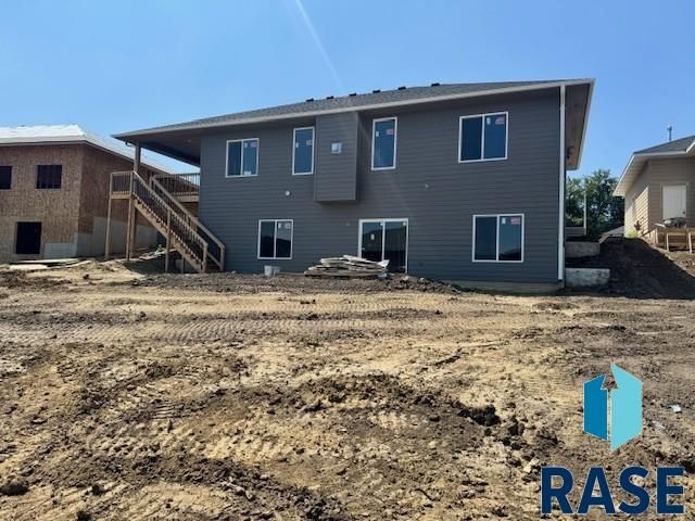 2208 S Saddle Ridge Dr Drive, Sioux Falls, SD 57110